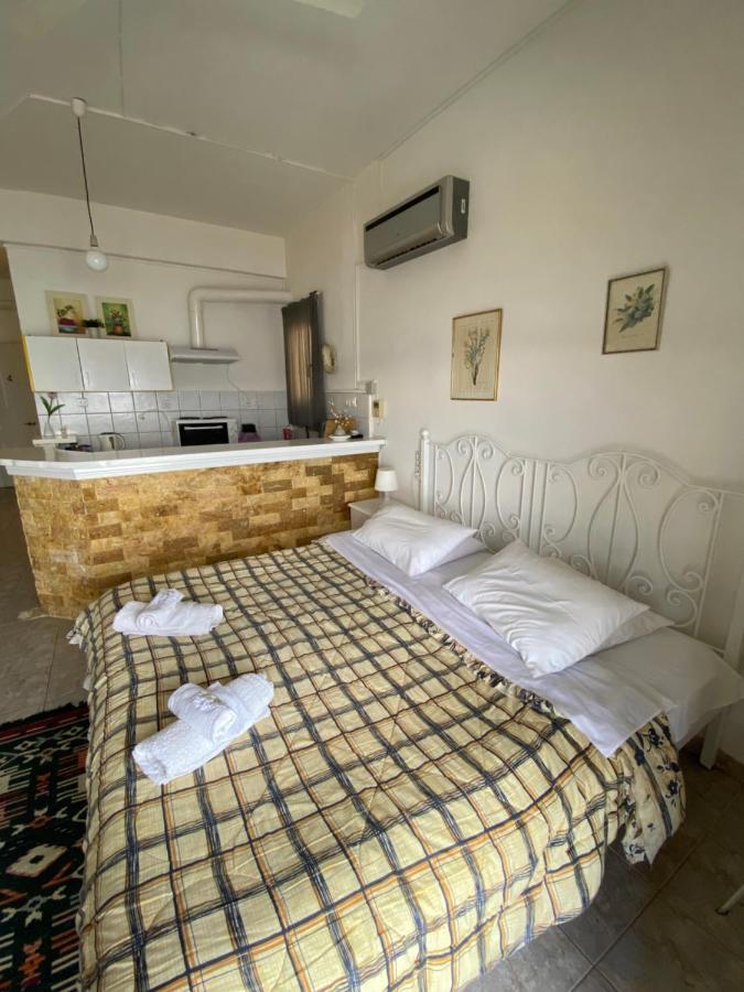 Δωματια Ξανθουλα Xanthoyla Rooms Amaliapoli Exterior foto